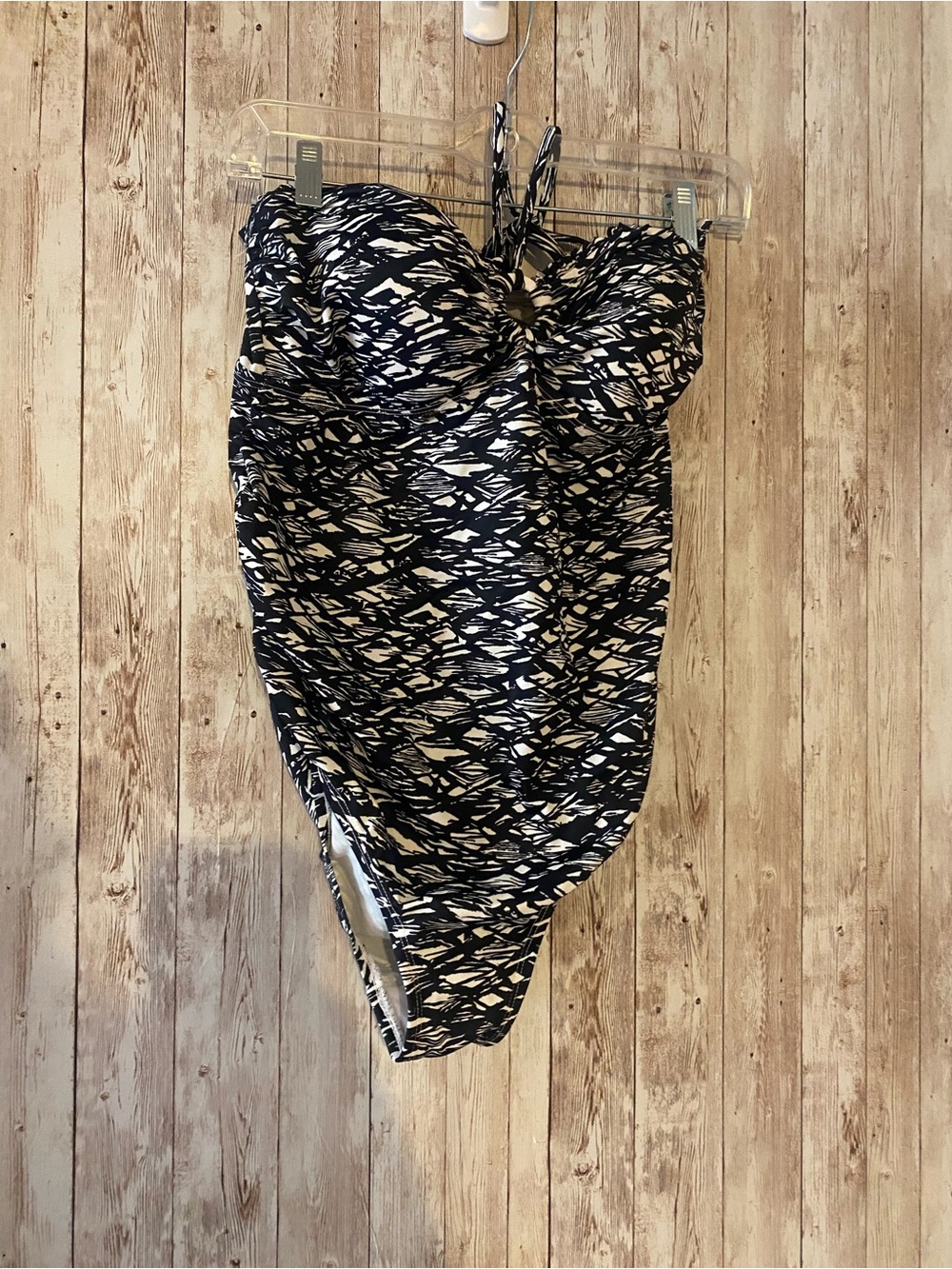 Oh baby Motherhood Maternity Black & White One-Piece Halter Swimsuit Size Small